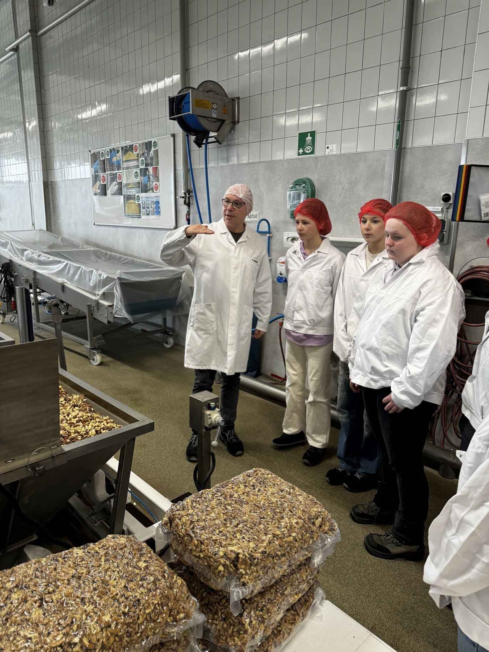 Girls'Day Teilnehmende in der Produktion